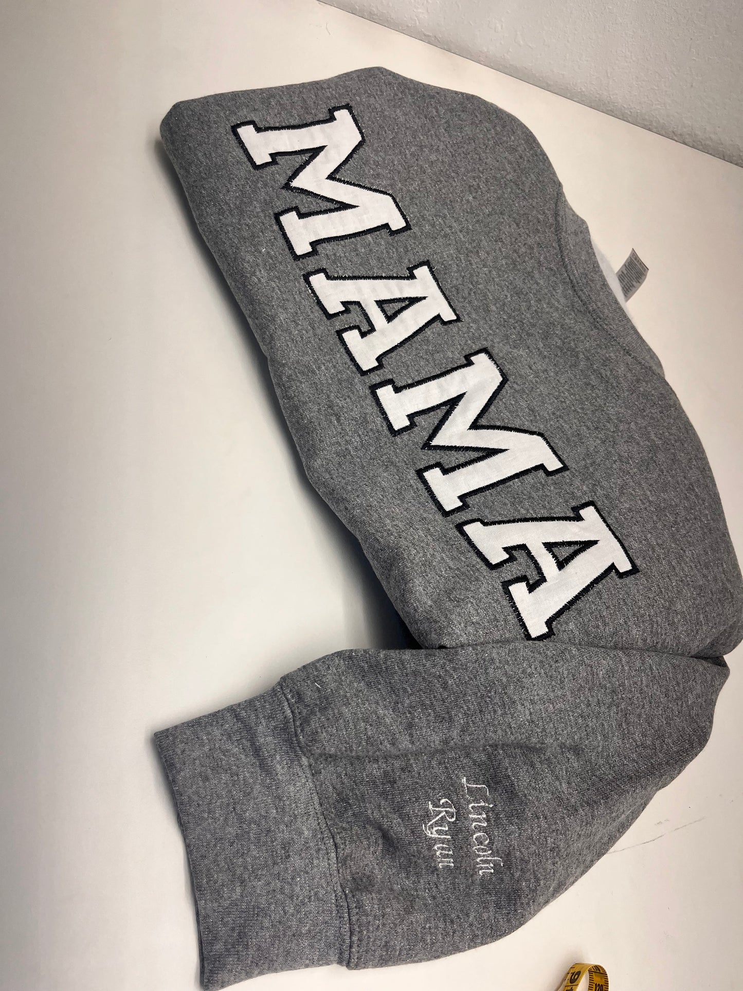 MAMA Crewneck